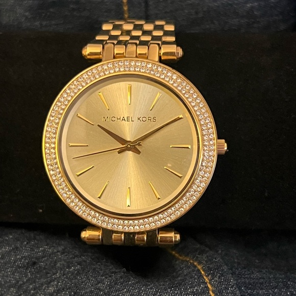 Ladies’ Michael Kors Watch Darci MK3191 Like 🆕 Box Included - Picture 3 of 10